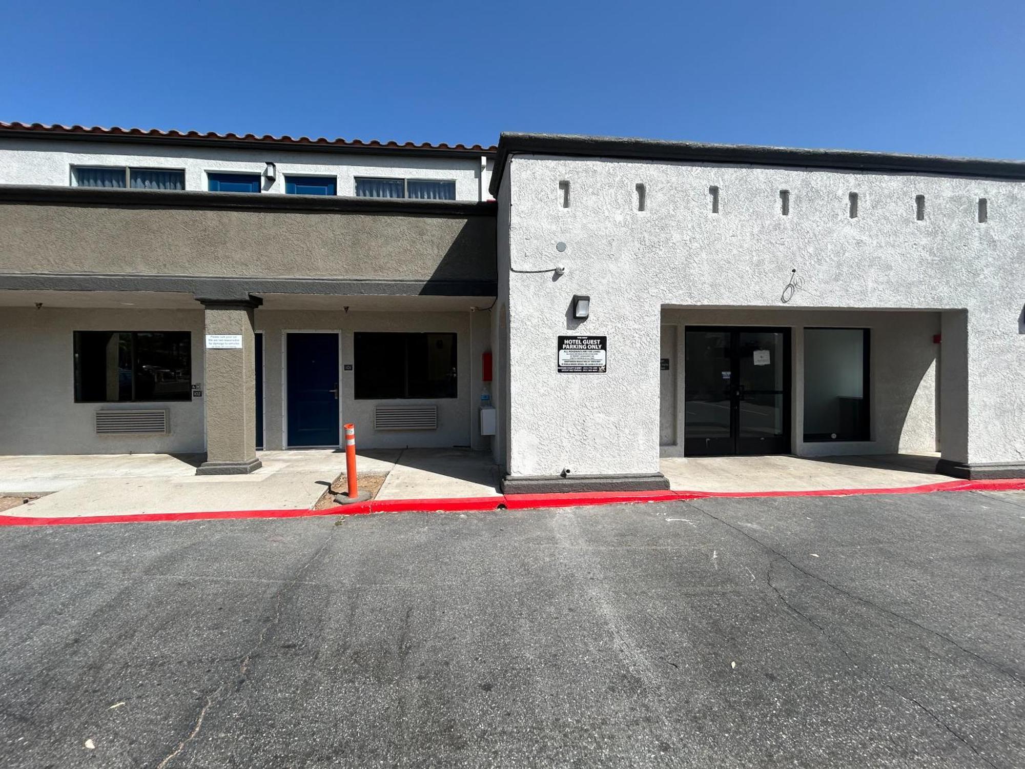 Studio 6 Lake Elsinore, Ca Exterior photo